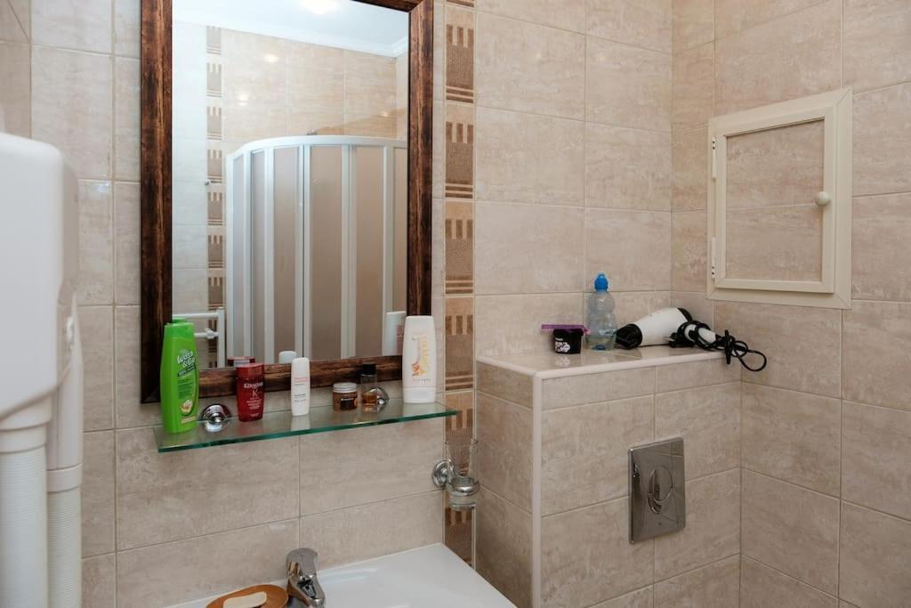 Lovely In Santa Marina, Apartment *